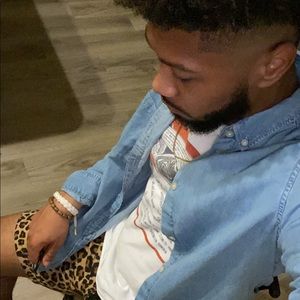 Meet your Posher, Johnathan